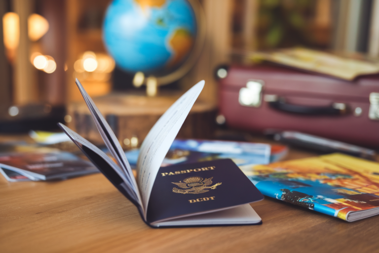 Renouveler Son Passeport : Guide Pratique et Rapide